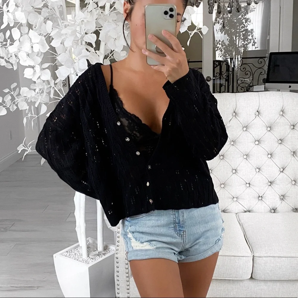 🆕ELOISE— in Black - Picture 1 of 5